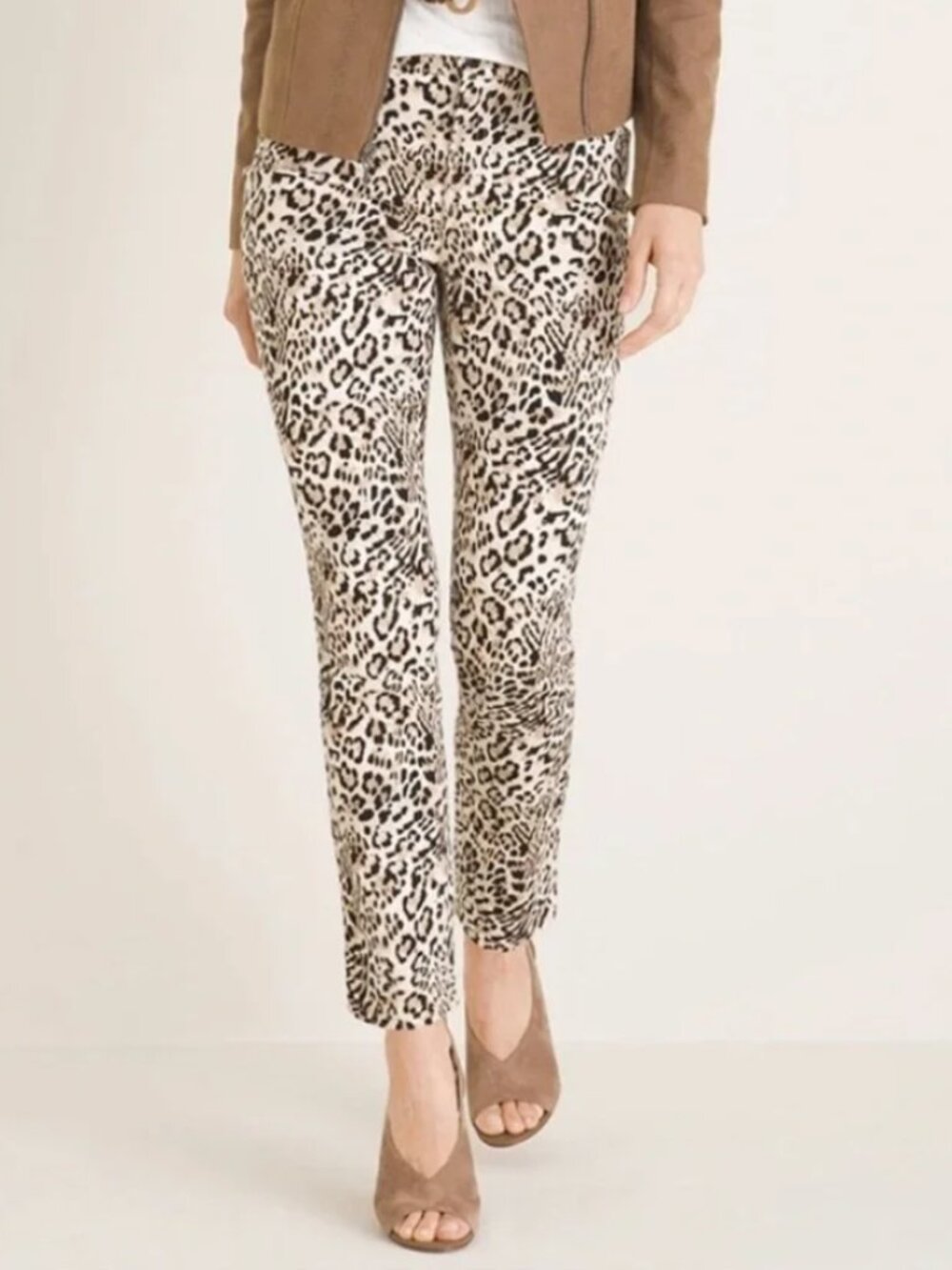 Chicos So Slimming Girlfriend Slim Ankle Pants Size 00R US 2 Regular Animal